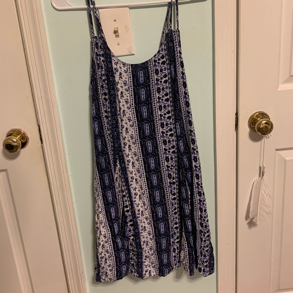 flowy blue hollister dress
